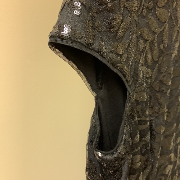 Emanuel Ungaro lace with sequins lined dress made in Macau - Picture 3 of 10